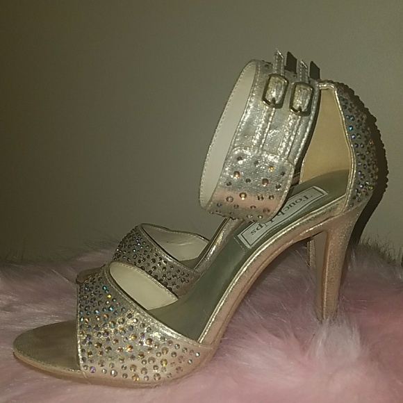 Gold heels - Picture 1 of 5